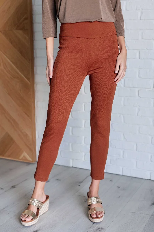 Magic Ankle Crop Skinny Pants in Rust Classic Cropped Pants