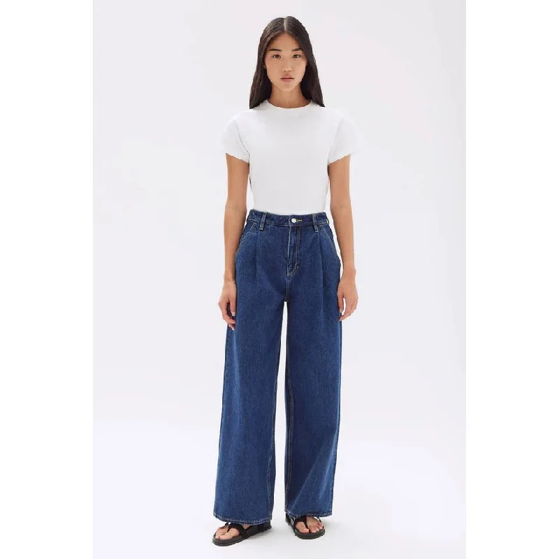 Assembly Label  Slack Pleat Wide Leg Jean - Heritage Blue Stylish Stone-Wash Denim Jeans